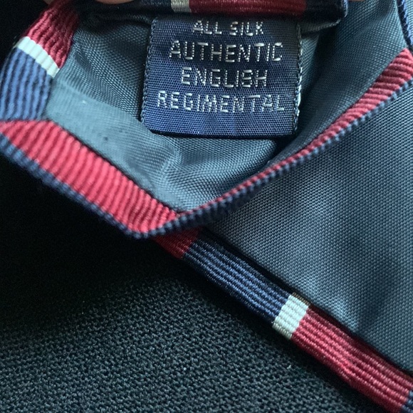 Authentic English Regimental Silk Tie - Picture 4 of 5